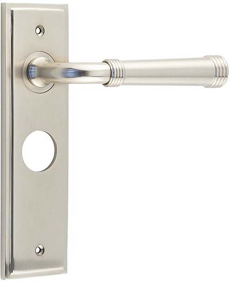 Classic Pattern Lever Handle With Ring Detail On A Large Rectangular Backplate - Polished Nickel