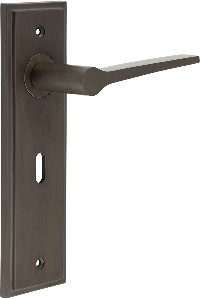 Tappered Pattern Lever Handle On A Large Rectangular Backplate - Dark Bronze