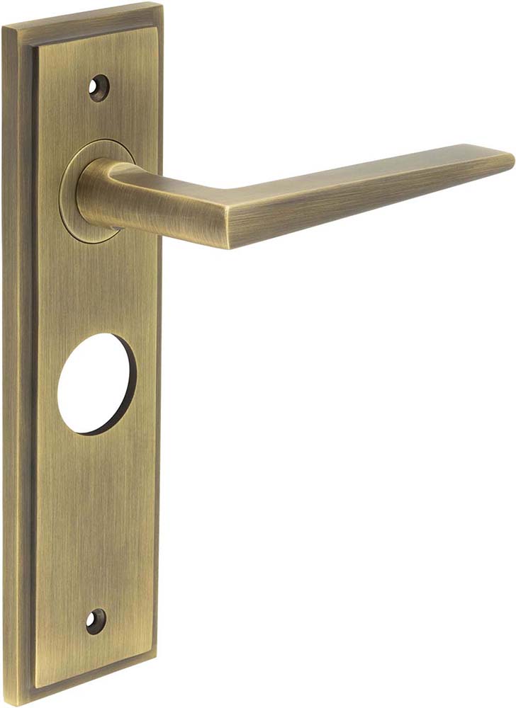 Wedge Pattern Lever Handle On A Large Rectangular Backplate - Antique Brass