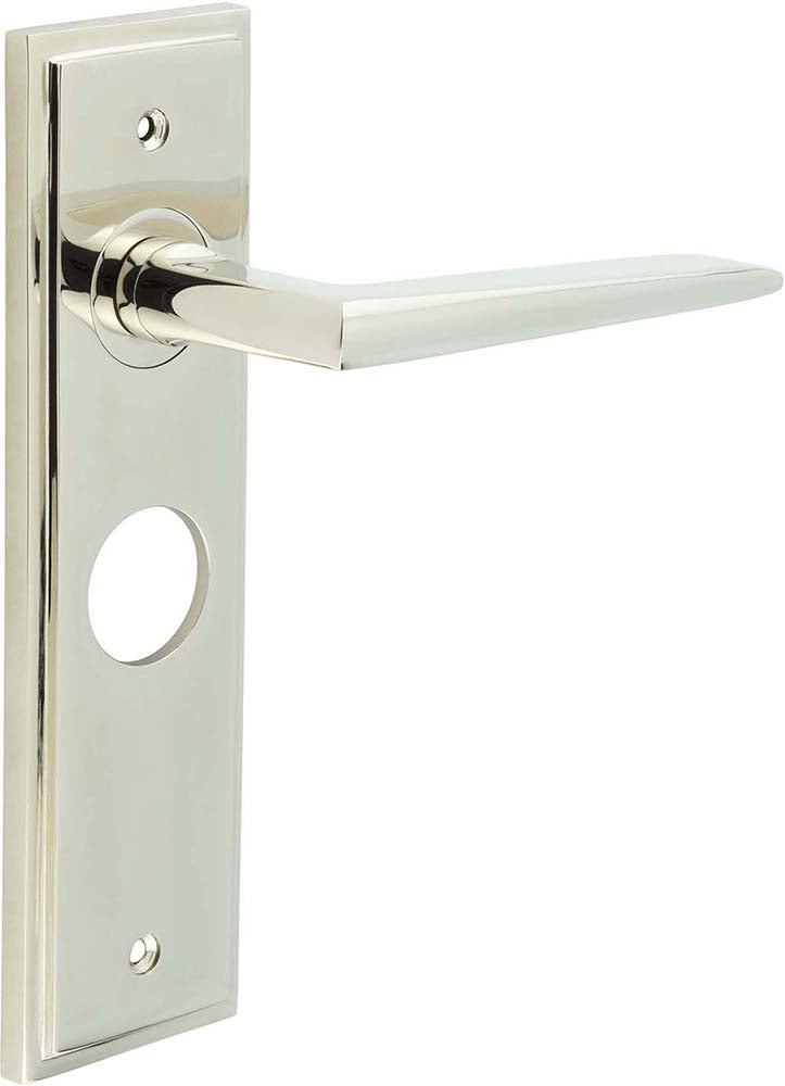 Wedge Pattern Lever Handle On A Large Rectangular Backplate - Polished Nickel