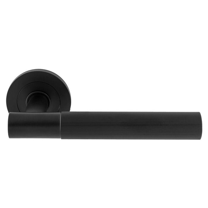 Arrow Lever Door Handles On Round Rose - Suitable For Use On FD30 / FD60 Fire Doors - Matt Black