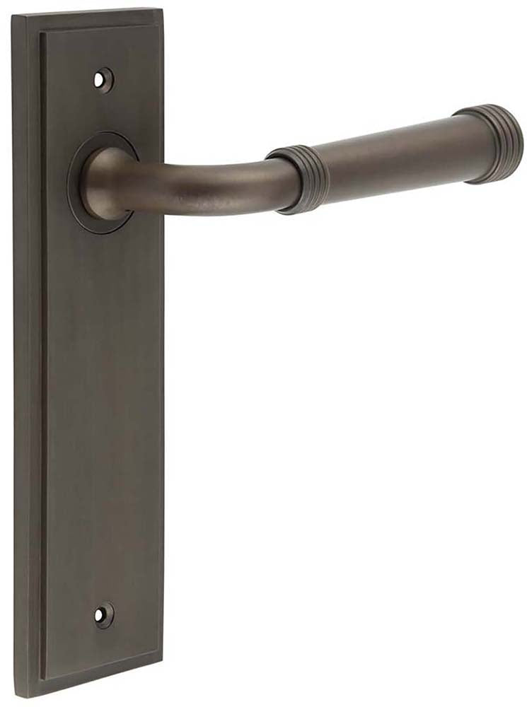 Classic Pattern Lever Handle With Ring Detail On A Large Rectangular Backplate - Dark Bronze