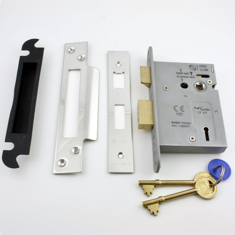 Eurospec - 3 Lever Architectural Quality Mortice Sash Lock - Polished (Shiny) Stainless Steel - G Johns & Sons Ltd - Architectural Ironmongery