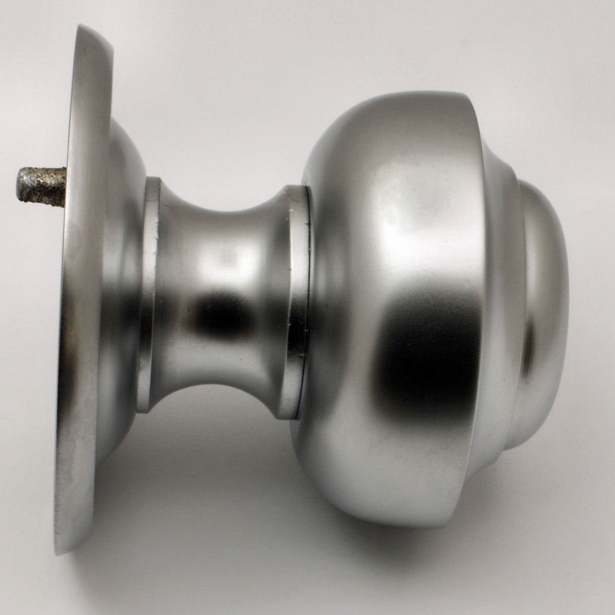 Traditional Victorian Style Centre Door Knob - Matt Chrome - G Johns & Sons Ltd - Architectural Ironmongery