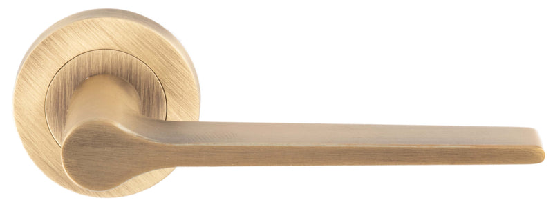 Tapered Design Lever Door Handles With Round Rose - Antique Brass
