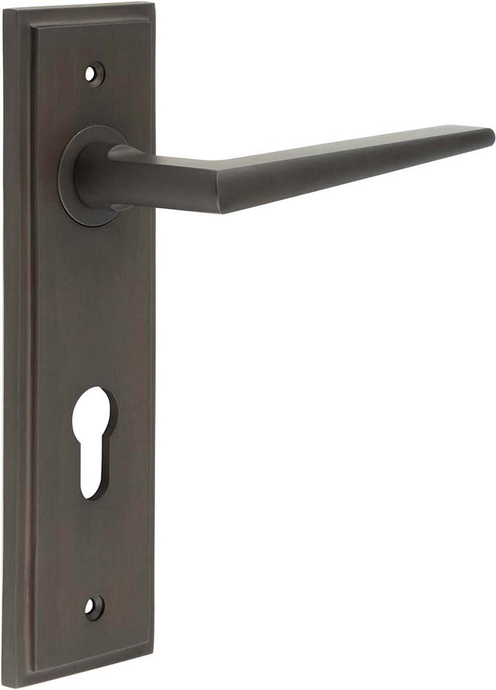 Wedge Pattern Lever Handle On A Large Rectangular Backplate - Dark Bronze