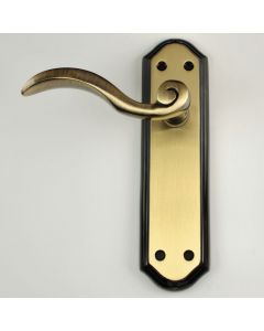 Wentworth Traditional Door Handles - Florentine Bronze