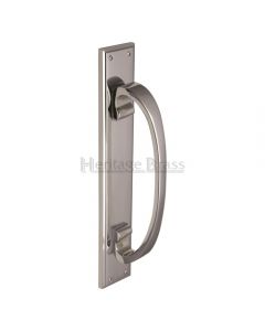 Pull Handle On Plate - Face Fixed - Polished Chrome