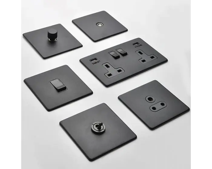 Screwless light clearance switch