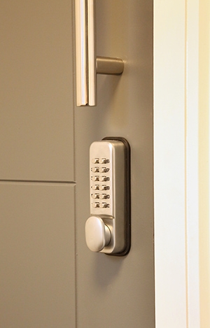 digi-lock-communal-door